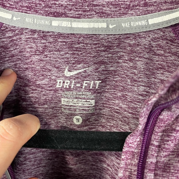 Nike Purple Running Jacket Small Women’s - Picture 3 of 7